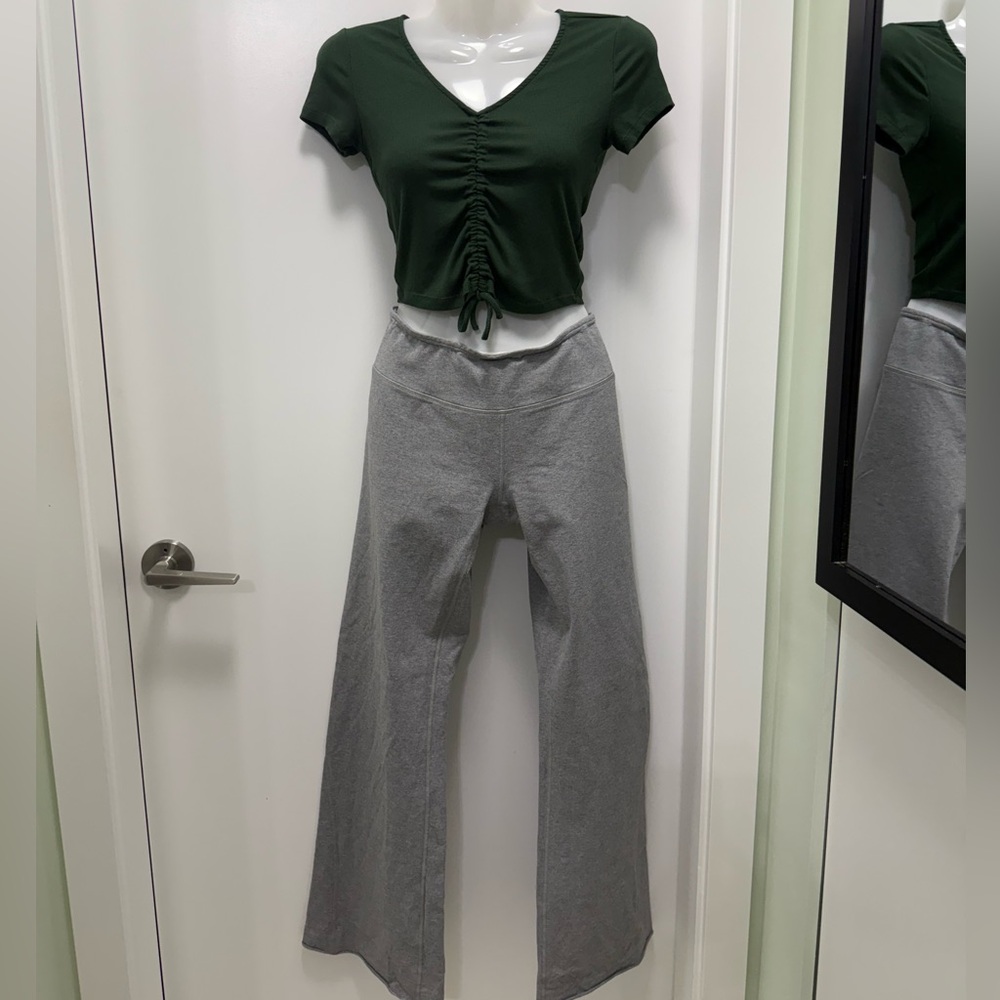 Aritzia Green Top And Older Style Lululemon Gray Pants Both Size XS